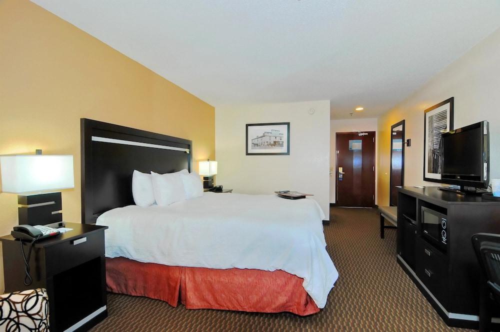 Hampton Inn Athens Bagian luar foto