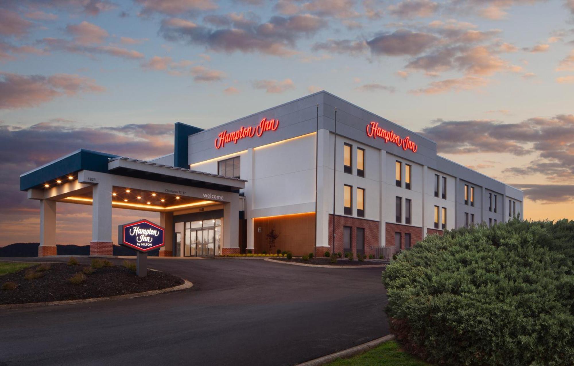 Hampton Inn Athens Bagian luar foto